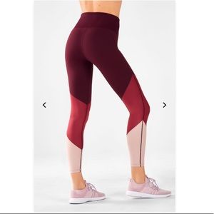 Fabletics Zone High Waisted 7/8 Leggings